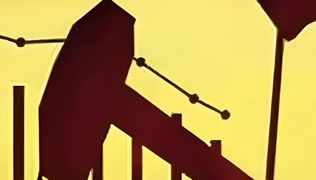 Surplus capacity limits impact of sanctions on oil prices, IEA says