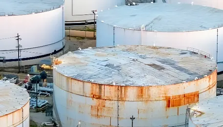 India Expands Oil Storage Sites After Shock Supply Disruption