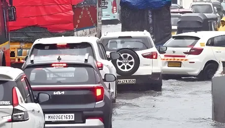 Mumbai Weather Tests Roads And Drainage Again