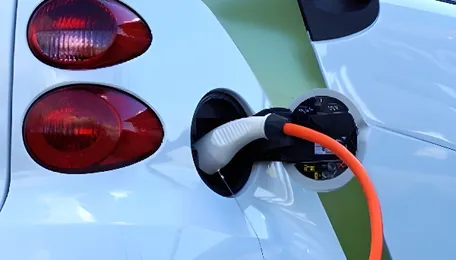 Largest US electric grid ramps up warnings amid hot temperatures 