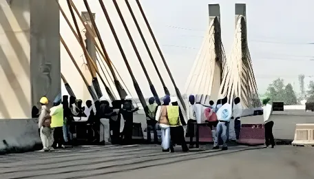 Delhi Barapullah Bridge Restoration Highlights Urban Pressures