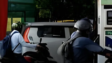 India looks to boost biofuel use amid rising crude supply risks