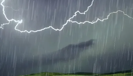 Maharashtra Thunderstorm Alert Raises Crop Risk Concerns