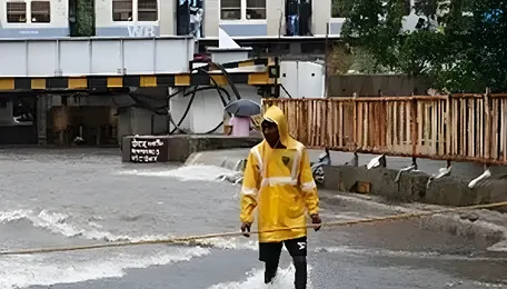 Mumbai Heavy Rain Exposes Infrastructure Pressure