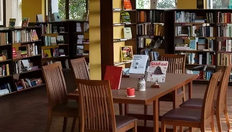 Mumbai Station Library Expands Public Access