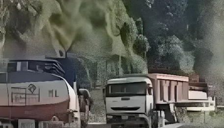 NH-44 remains open for 2-way traffic 