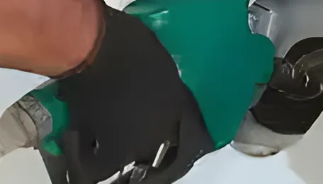 Govt eyes ethanol blend beyond 20%, pushes flex-fuel vehicles