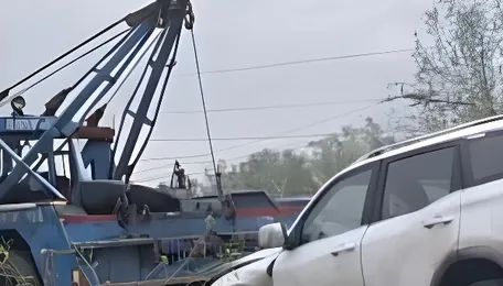 Road Accident Leaves Four from Uttar Pradesh Injured on Srinagar – Jammu Highway 