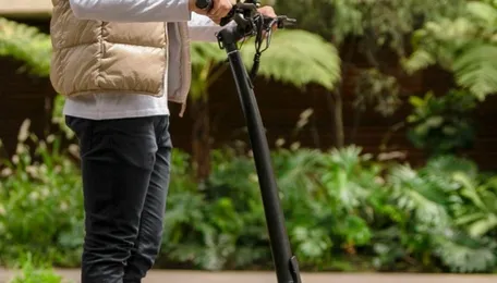 Why a High Mileage Petrol Scooty Still Makes Sense for Indian Riders | Scooty Lelo 