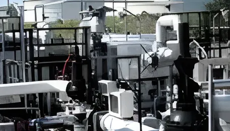 The oil pipelines that could decide the Iran war