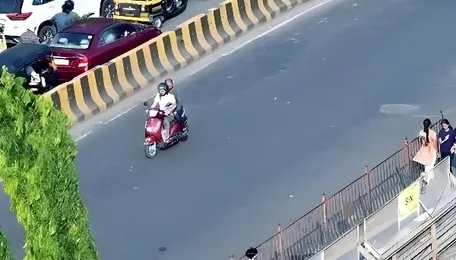 BMC Reviews Sion Flyover Reconstruction Mumbai Sets May 2026 Completion Deadline