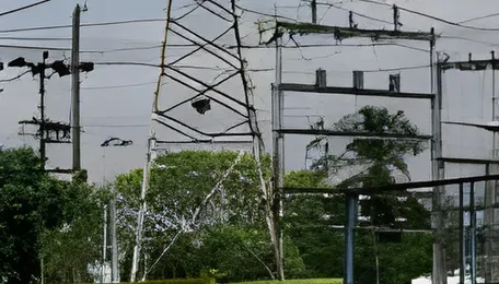Timely payments by state discoms aiding power gencos: Moody's