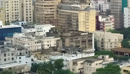 Kolkata Monsoon Arrival Brings Relief Across Congested Neighbourhoods 