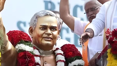 Crowds Gather as Atal-Modi Good Governance Yatra Reaches Nellore 