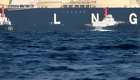 Pakistan secures 3 bids for spot LNG cargoes 