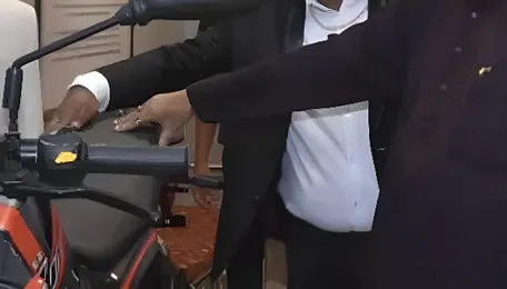 Oben Electric Plans 150 Showrooms and Service Centers by Year-End 