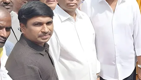 Minister launches ‘Currentolla Janabata’ 