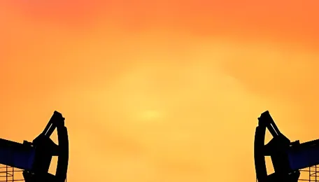 Oil Set to Book Record Monthly Gain on Iran Crisis