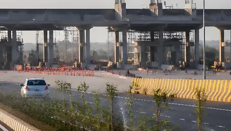 Faridabad-Jewar Expressway Toll Plaza Work Accelerates at Mohna