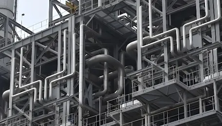 Naphtha surge squeezes South Korea petrochemicals despite supply stopgap - CHOSUNBIZ 