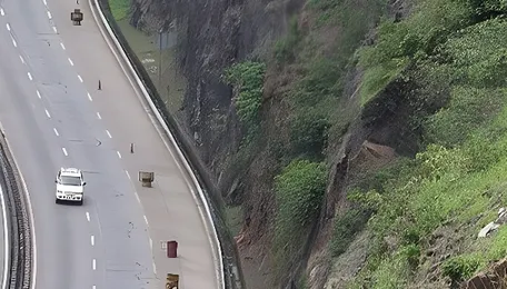 Mumbai Pune Expressway Set For Safety Overhaul