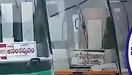 APSRTC staff oppose privatisation of e-buses 