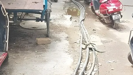 Chennai Citizen Connect: Exposed power lines put lives at risk on Shastri Nagar lanes 