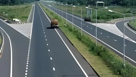 Lucknow Land Enforcement Faces Pushback In Growth Corridor