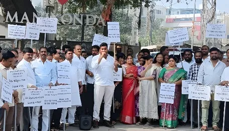 Hyderabad Water Crisis Triggers Local Community Protest