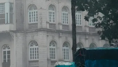 Mumbai Pre Monsoon Showers Cool City Temperatures