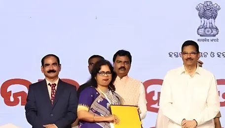 Birla Cellulose brings sustainable fibres to India's handloom sector 