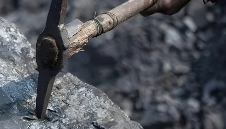 Fossil power declines after Hormuz disruption as renewables buffer global energy shock 