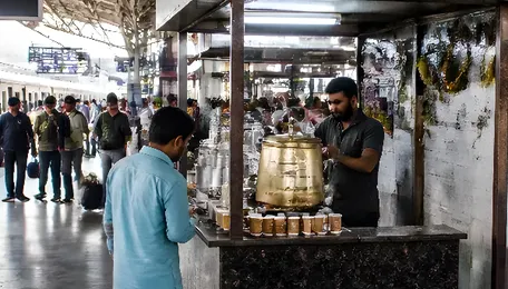 Pune Railway Station Keeps Tea Stalls Despite Grocery Kiosk Ban