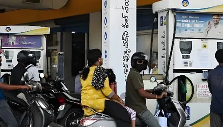 IMF, World Bank, IEA chiefs warn of summer fuel scarcity if Hormuz strait remains closed 