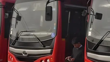 Ladakh LG Saxena approves construction of 30 smart bus shelters