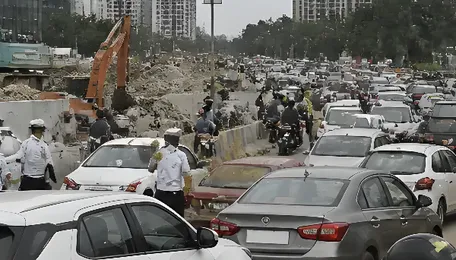 Cyberabad Traffic Restrictions Begin as IIIT Flyover Work Starts