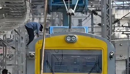 Mumbai Plans Longer Trains And Extended Platforms To Ease CR Commute By 2026