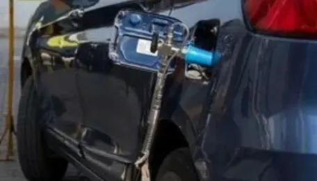 "CNG: India doubles stations by 2030" 