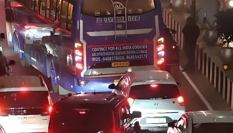 Lucknow Implements Traffic Restrictions And Pedestrian Zones For New Year Events