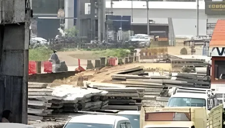 Hyderabad Chennai Route Faces Delays Near Nellore