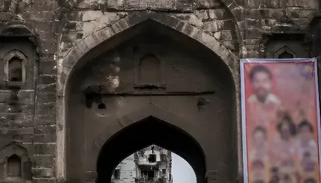 Bhopal Heritage Gate Defaced, Exposing Failure to Protect Historic Landmark