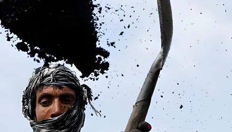 Kabul residents decry coal price surge despite ample local supply 