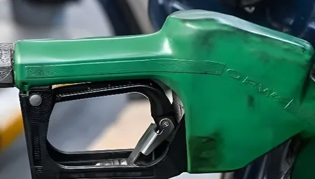 Rally Driver Flags Fuel Error In Dad's Mercedes, Questions Ethanol Blending In Petrol 