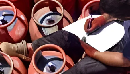India's oil firms promote liquid LPG cylinders to reduce fuel losses