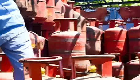 Government Bars PNG Users from Holding LPG Cylinders to Optimise Supply 