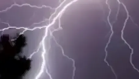 Hyderabad Braces For 40°C Day With Evening Thunderstorms