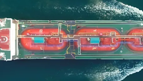 Two More Indian LPG Tankers Clear Strait of Hormuz