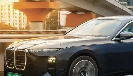 BMW i7 50 xDrive review - All The Luxury You Need 