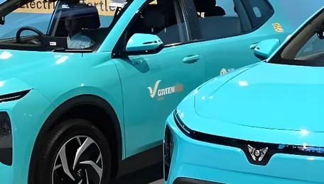 Green SM's Electric Taxi Service Now Live In India: VinFast Limo Green MPVs Deployed In Delhi-NCR 