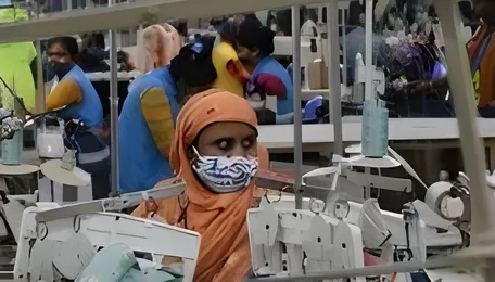 Surat Textile Slowdown Deepens Amid Global Conflict Pressures